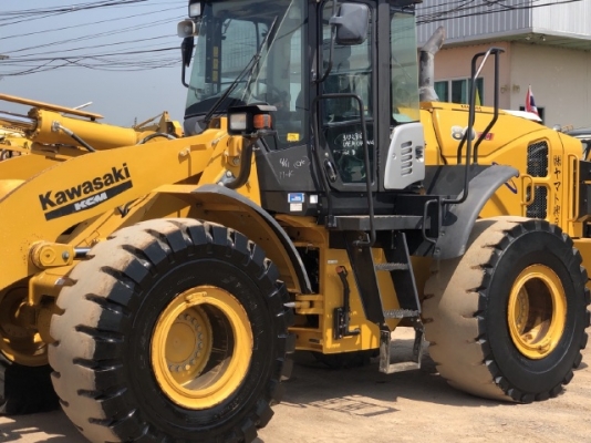 ขายรถตักล้อยาง HITACHI ZW220-5B ปี 2015 นำเข้าเองจากญี่ปุ่น สภาพสวยพร้อมใช้ มีVDOการทำงานครับ