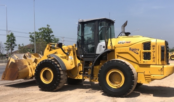 ขายรถตักล้อยาง HITACHI ZW220-5B ปี 2015 นำเข้าเองจากญี่ปุ่น สภาพสวยพร้อมใช้ มีVDOการทำงานครับ