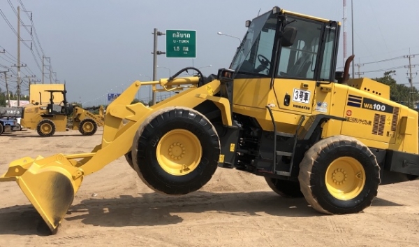 ขายรถตักล้อยาง KOMATSU WA100-5 แขนยาวพิเศษ นำเข้าเองจากญี่ปุ่น สภาพสวยพร้อมใช้งาน มีVDOการทำงานครับ