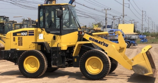 ขายรถตักล้อยาง KOMATSU WA100-7 ปี 2017 นำเข้าเองจากญี่ปุ่น สภาพสวยพร้อมใช้ มีVDOการทำงานครับ