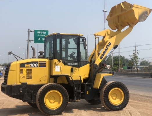 ขายรถตักล้อยาง KOMATSU WA100-7 ปี 2017 นำเข้าเองจากญี่ปุ่น สภาพสวยพร้อมใช้ มีVDOการทำงานครับ