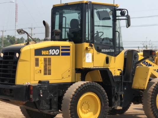 ขายรถตักล้อยาง KOMATSU WA100-7 ปี 2017 นำเข้าเองจากญี่ปุ่น สภาพสวยพร้อมใช้ มีVDOการทำงานครับ