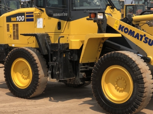 ขายรถตักล้อยาง KOMATSU WA100-7 ปี 2017 นำเข้าเองจากญี่ปุ่น สภาพสวยพร้อมใช้ มีVDOการทำงานครับ