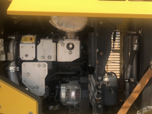 ขายรถตักล้อยาง KOMATSU WA100-7 ปี 2017 นำเข้าเองจากญี่ปุ่น สภาพสวยพร้อมใช้ มีVDOการทำงานครับ