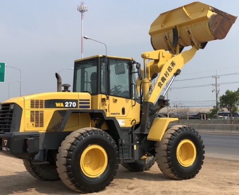 ขายรถตักล้อยาง KOMATSU WA270-5 นำเข้าเองจากญี่ปุ่น สภาพสวยพร้อมใช้ มีVDOการทำงานครับ
