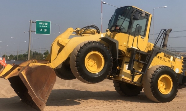 ขายรถตักล้อยาง KOMATSU WA300-3E นำเข้าเองจากญี่ปุ่น สภาพสวยพร้อมใช้ มีVDOการทำงานครับ