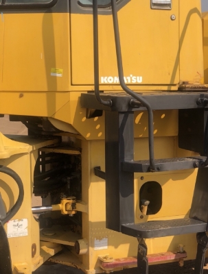 ขายรถตักล้อยาง KOMATSU WA300-3E นำเข้าเองจากญี่ปุ่น สภาพสวยพร้อมใช้ มีVDOการทำงานครับ