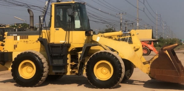 ขายรถตักล้อยาง KOMATSU WA300-3E นำเข้าเองจากญี่ปุ่น สภาพสวยพร้อมใช้ มีVDOการทำงานครับ