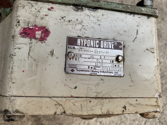 ขายมอเตอร์เกียร์แบบเพลาสวม Hyponic drive Sumitomo 0.4Kw. 380V อัตราทด 1:30 made in Japan เพลาออกประมาณ 48รอบต่อนาที สภาพสวยเดิมๆ หมุนนิ่ม พร้อมใช้งาน มี 2ตัวครับ ราคาตัวละ 2,800 บาท ขายมอเตอร์เกียร์แบบเพลาสวม Hyponic drive Sumitomo 0.4Kw. 380V อัตราทด 1:30 made in Japan เพลาออกประมาณ 48รอบต่อนาที สภาพสวยเดิมๆ หมุนนิ่ม พร้อมใช้งาน มี 2ตัวครับ ราคาตัวละ 2,800 บาท