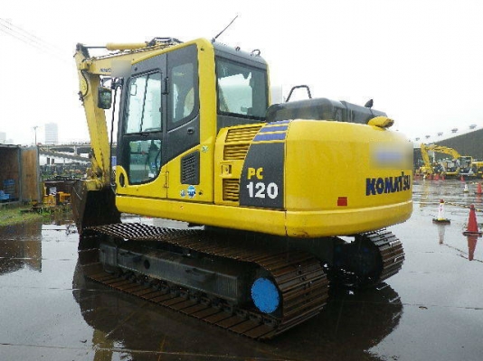 ขายรถขุดนำเข้าจากประเทศญี่ปุ่น komatsu pc120-8 คันที่1 สนใจติดต่อสอบถาม 0923309229 อีด