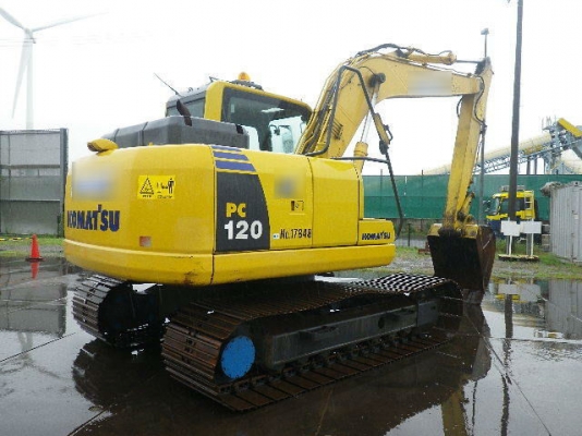 ขายรถขุดนำเข้าจากประเทศญี่ปุ่น komatsu pc120-8 คันที่1 สนใจติดต่อสอบถาม 0923309229 อีด