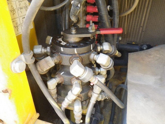 ขายรถขุดนำเข้าจากประเทศญี่ปุ่น komatsu pc120-8คันที่3 สนใจติดต่อสอบถาม 0923309229 อีด