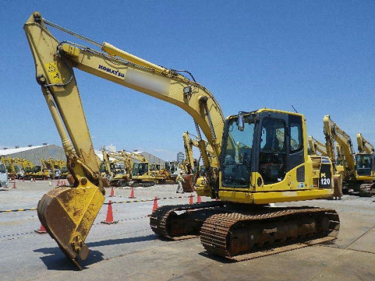 ขายรถขุดนำเข้าจากประเทศญี่ปุ่น komatsu pc120-8คันที่3 สนใจติดต่อสอบถาม 0923309229 อีด