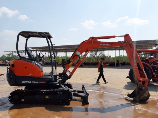 มาแล้วจ้ารถขุด  คูโบต้ารุ่น  Kx91-3sx    ดาวน์    270,000 บาท สนใจโทรเลยจ้า 089-0111624 เฮียเลี้ยงจ้า  สอบถามหรือสามารถมาดูที่ร้านเราได้จ้า