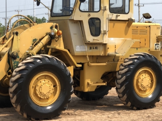 ขายรถตักล้อยาง CAT 920 (เทียบเท่า WA200) นำเข้าเองจากญี่ปุ่น สภาพสวยพร้อมใช้งาน มีVDOการทำงานครับ