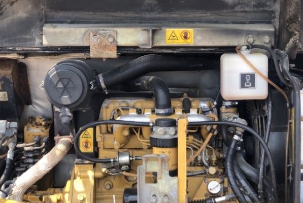 ขายรถขุด CAT 305SR คอนโทรลสั้น ปั๊มนิ้ว นำเข้าเองจากญี่ปุ่น สภาพสวยพร้อมใช้งาน มีVDOการทำงานครับ