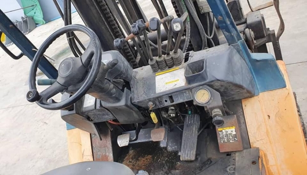 ลดกระหน่ำซัมเมอร์เซลขายราคาพิเศษ155,000บาทรถยกTOYOTA7FG35ยก3.5ตันเสาสูง5เมตรรถนอกสวยๆนำเข้ามาใหม่จากญี่ปุ่นยังไม่เคยใช้งานในเมืองไทยเลย=รุ่นใหม่เคื่อง1FZเบนซิน6สูบติดระบบแก็สมาแล้วชั่วโม่งทำงานน้อยขายถูกๆๆมือ 1 ของเมืองไทยเอกสารนำเข้า 081-989-1989 หรั่งคร