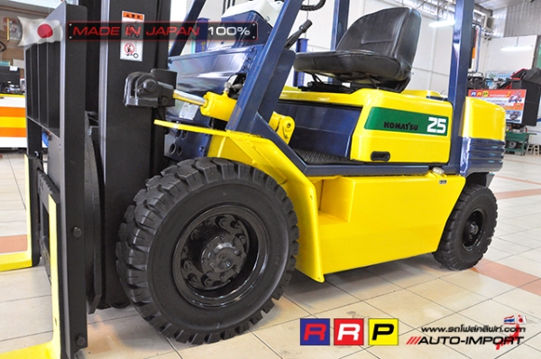 ขายรถโฟล์คลิฟท์มือสอง KOMATSU รุ่น FG25-11-462440 นำเข้าจากประเทศญี่ปุ่น 100\% ไม่เคยใช้งานในไทย
