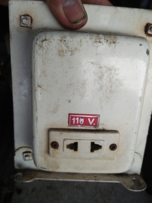 ขายหม้อแปลงไฟฟ้า110 ขนาด2000w ขายหม้อแปลงไฟฟ้า110 ขนาด2000w