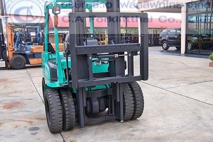 ขาย รถโฟล์คลิฟท์ MITSUBISHI รุ่น FD30T (GRENDIA)