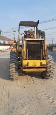 ขายรถตัก KOMATSU 510 เอวอ่อน รถใช้งานได้ปกติ เครื่องปั้มดี พร้อมใช้งาน สอบถาม 093 0764943 K ตั้ม ขายรถตัก KOMATSU 510 เอวอ่อน รถใช้งานได้ปกติ เครื่องปั้มดี พร้อมใช้งาน สอบถาม 093 0764943 K ตั้ม