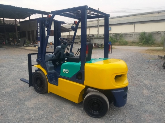 ขายรถยก KOMATSU FD20-12 เครื่องดีเซล 4JG2 เสาสูง 3 เมตร ยกได้ 2 ตัน เกียร์ธรรมดา รถนอกนำเข้า รับบัตรเครดิต ติดต่อ 063-5628992