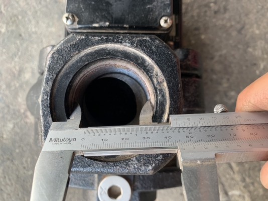 ขายปั๊มน้ำหอยโข่งใบพัดสแตนเลส Grundfos 0.87HP. 380V ขนาดเข้า 1.5นิ้ว ออก 1.5นิ้ว รุ่นเน้นปริมาณน้ำ สภาพสวย หมุนนิ่ม พร้อมใช้งาน ราคา 3,200 บาท