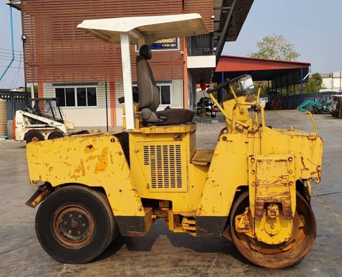 ขายด่วนลดกระหน่ำราคาพิเศษ195,000บาท.รถบดเอวอ่อน โปแม็กสั้นสะเทือน.โปแม็กขนาด 4 ตันหน้าหล็กหลังยางระบบทำงานดีสั้นสะเทือนได้ดีเป็นรถนอกเพื่งนำเข้ามายังไม่เคยใช้งานในไทยเลย