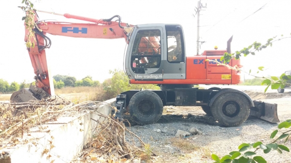 ขาย 750,000 แบคโฮล้อยาง HITACHI EX165W 2 เพลาไฟฟ้าครบ เครื่องดี ปั๊มแรง เอวแน่น ยางดี แอร์เย็น รถสภาพเก่านอก รถสวยพร้อมใช้ เอกสารอินวอยท์ รถอยู่ กทม. 090-772-3710 090-772-3708