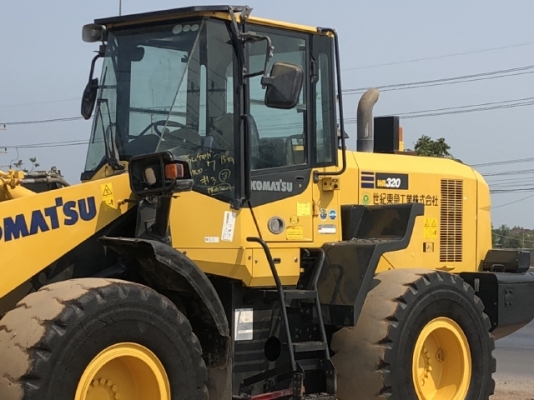 ขายรถตักล้อยาง KOMATSU WA320-7 ปี 2016 นำเข้าเองจากญี่ปุ่น สภาพสวยพร้อมใช้งาน มีVDOการทำงานครับ