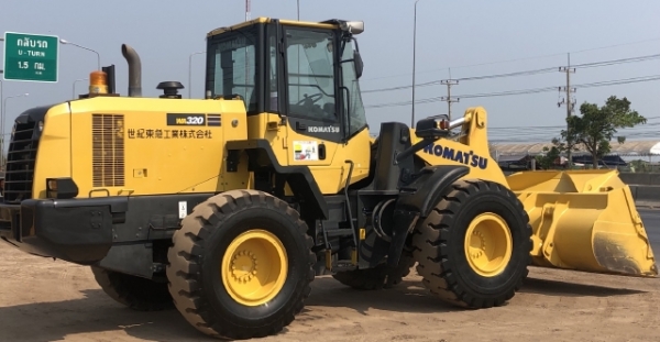 ขายรถตักล้อยาง KOMATSU WA320-7 ปี 2016 นำเข้าเองจากญี่ปุ่น สภาพสวยพร้อมใช้งาน มีVDOการทำงานครับ