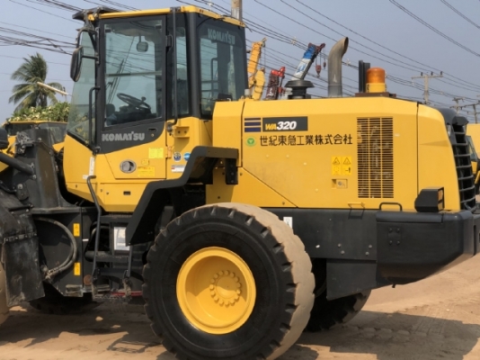 ขายรถตักล้อยาง KOMATSU WA320-7 ปี 2016 นำเข้าเองจากญี่ปุ่น สภาพสวยพร้อมใช้งาน มีVDOการทำงานครับ