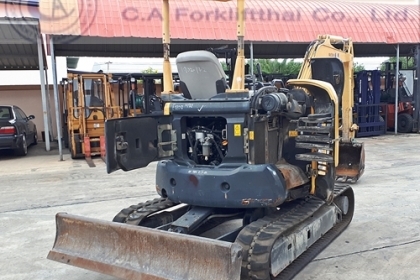 ขาย รถขุดแบคโฮ KOMATSU รุ่น PC30MR-2 (2)