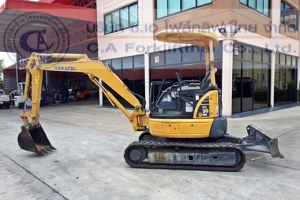 ขาย รถขุดแบคโฮ KOMATSU รุ่น PC30MR-2 (2)