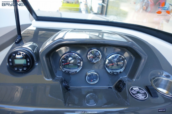 2020 Bayliner VR5 BOWRIDER