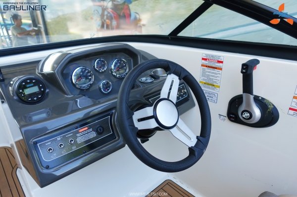 2020 Bayliner VR5 BOWRIDER 2020 Bayliner VR5 BOWRIDER