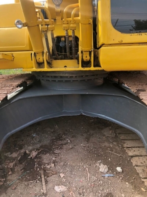 KOMATSU PC 200-7