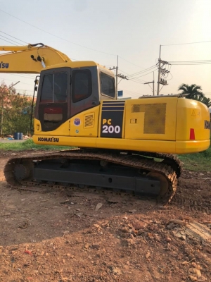 KOMATSU PC 200-7