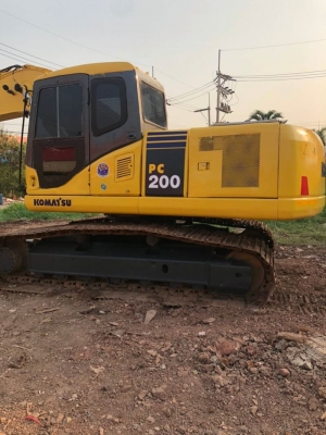 KOMATSU PC 200-7