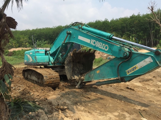 ขายรถแบคโฮ KOBELCO SK200-8 YN11