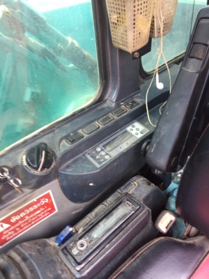 ขายรถแบคโฮ KOBELCO SK200-8 YN11
