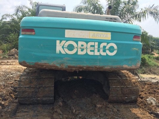 ขายรถแบคโฮ KOBELCO SK200-8 YN11