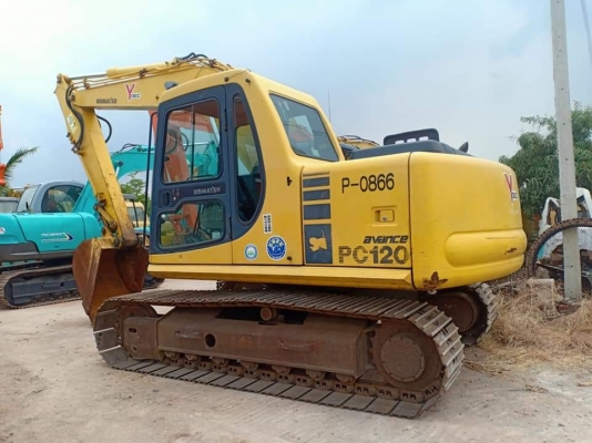 ขาย KOMATSU PC120-6EO. เก่านอก มีลายแย๊ก..สภาพสวย พร้อมใช้  โทร 089-3818694 จ๊อย