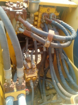 ขาย KOMATSU PC120-6EO. เก่านอก มีลายแย๊ก..สภาพสวย พร้อมใช้  โทร 089-3818694 จ๊อย