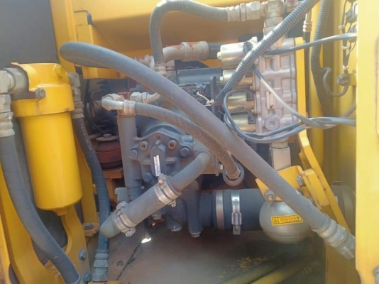 ขาย KOMATSU PC120-6EO. เก่านอก มีลายแย๊ก..สภาพสวย พร้อมใช้  โทร 089-3818694 จ๊อย