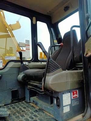 ขาย KOMATSU PC120-6EO. เก่านอก มีลายแย๊ก..สภาพสวย พร้อมใช้  โทร 089-3818694 จ๊อย