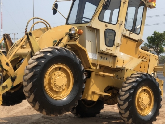 ขายรถตักล้อยาง CAT 920 (เทียบเท่า WA200) นำเข้าเองจากญี่ปุ่น สภาพสวยพร้อมใช้งาน มีVDOการทำงานครับ