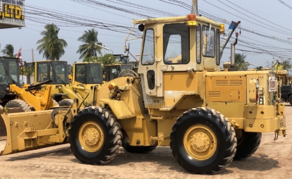 ขายรถตักล้อยาง CAT 920 (เทียบเท่า WA200) นำเข้าเองจากญี่ปุ่น สภาพสวยพร้อมใช้งาน มีVDOการทำงานครับ