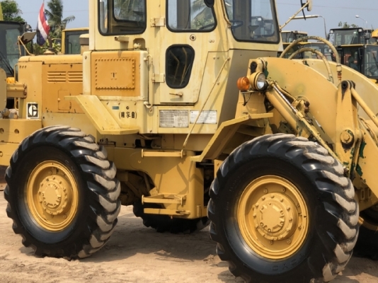 ขายรถตักล้อยาง CAT 920 (เทียบเท่า WA200) นำเข้าเองจากญี่ปุ่น สภาพสวยพร้อมใช้งาน มีVDOการทำงานครับ