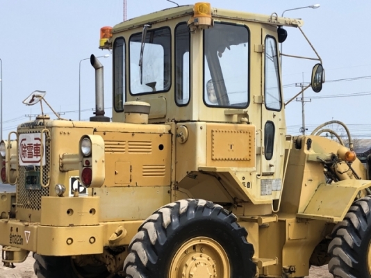 ขายรถตักล้อยาง CAT 920 (เทียบเท่า WA200) นำเข้าเองจากญี่ปุ่น สภาพสวยพร้อมใช้งาน มีVDOการทำงานครับ